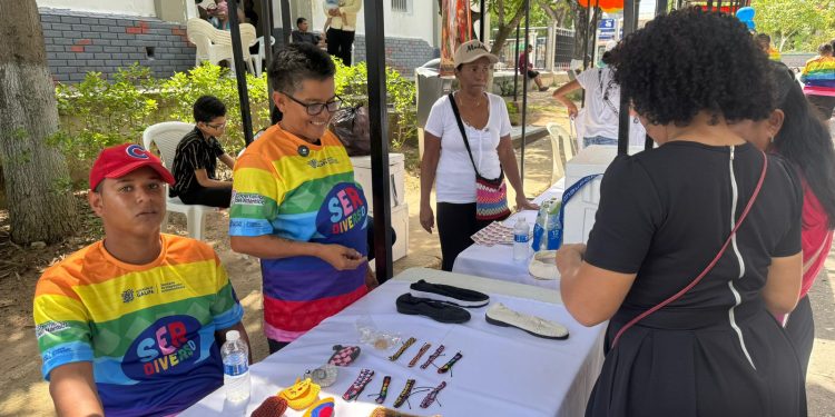 Con entrega de insumos, la Gobernación del Atlántico impulsa emprendimientos del sector social Lgtbiq+