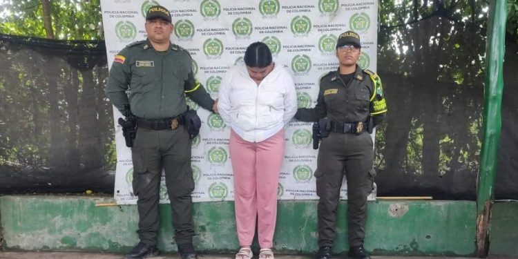 Capturada mujer con 28 kilos de marihuana en la vía La Cordialidad