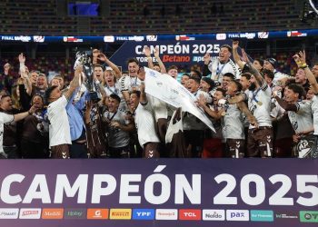 Platense campeón del fútbol argentino por primera vez en su historia