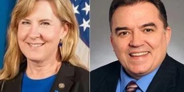 A tiros asesinaron a la senadora demócrata Melissa Hortman y su esposo
