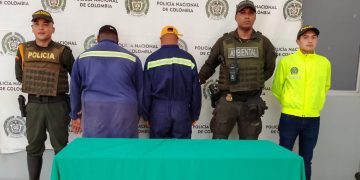 Los pillaron contaminando la ciénaga de Mallorquín: capturan a dos hombres con camión cisterna