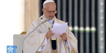 León XIV alza la voz: el matrimonio, “modelo real” del amor, no un ideal romántico