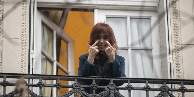 Justicia argentina concede arresto domiciliario a Cristina Fernández de Kirchner