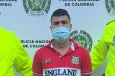Capturan a alias ‘Ojitos’, coordinador de sicarios del ‘Clan del Golfo’, en operación con Reino Unido