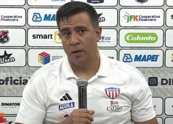 Farías responde a las dudas: “Tengo contrato, seguiré trabajando”