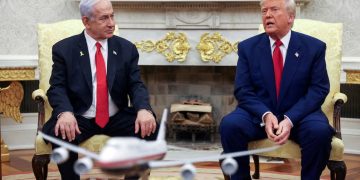 Trump, Netanyahu y la cuenta regresiva hacia Irán: ¿una guerra nuclear en ciernes?