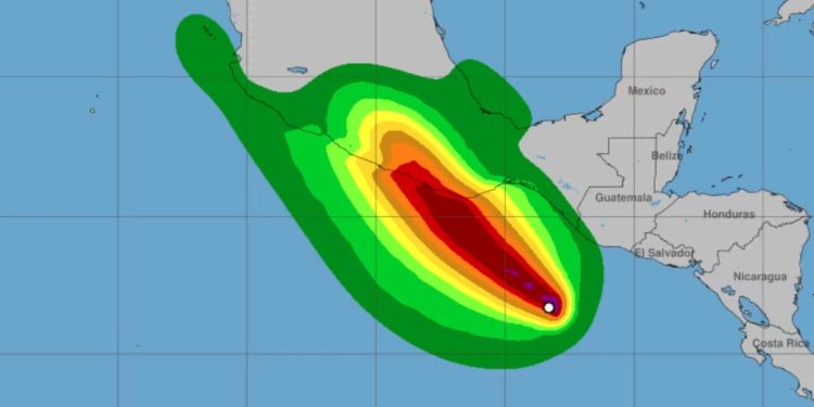 Tormenta tropical Erick se fortalece y enciende alerta de huracán en el pacífico mexicano