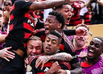 Flamengo remonta y vence al Chelsea