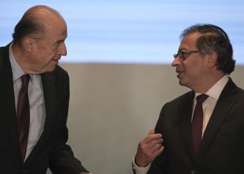 “El presidente no es Petro, es Benedetti”: explosivas declaraciones de Álvaro Leyva reavivan tormenta política