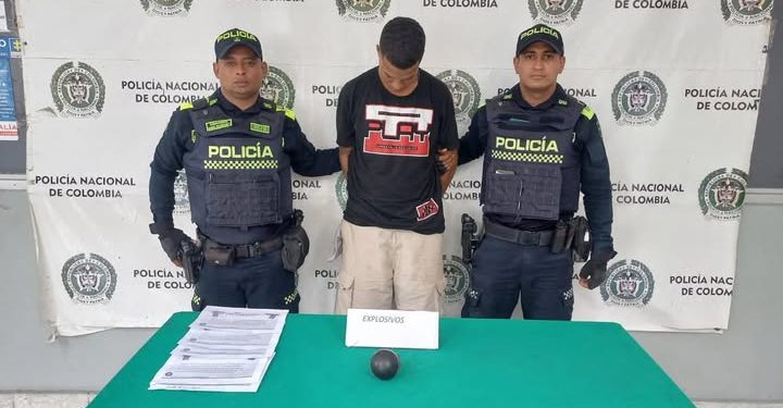 Capturan a presunto integrante de “Los Costeños” con granada y panfletos extorsivos en Barranquilla
