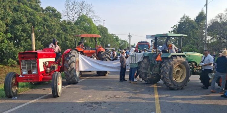 Paro de arroceros en Huila: fijan nuevos horarios de cierre en puntos de bloqueo