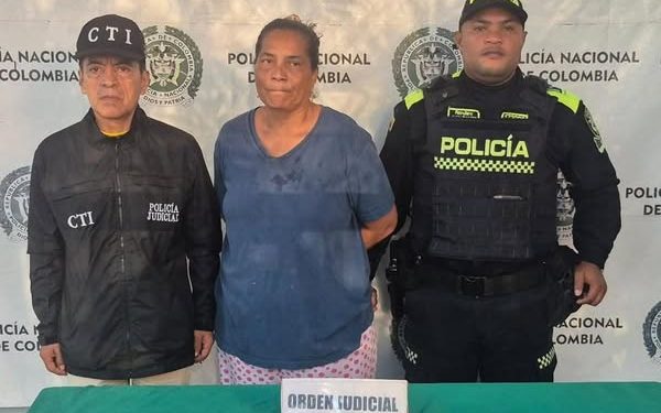 Mujer es acusada de entregar a su nieta para explotación sexual