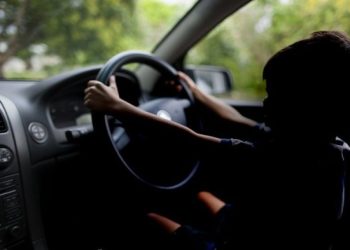 Tragedia en España: niño de 2 años muere tras ser olvidado en un carro bajo el sol durante ola de calor
