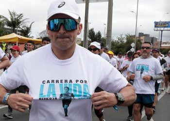 “Fuerza, Miguel”, el mensaje de miles de colombianos que corrieron en apoyo al senador