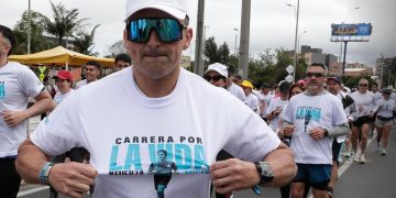 “Fuerza, Miguel”, el mensaje de miles de colombianos que corrieron en apoyo al senador