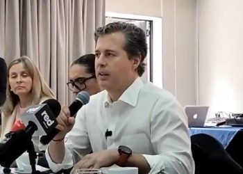Juan Manuel Galán descarta alianza con el Pacto Histórico o la derecha y confirma su precandidatura presidencial
