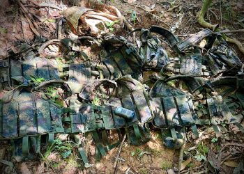 Ejército halla depósitos ilegales con explosivos y equipos de guerra en Puerto Lleras, Meta