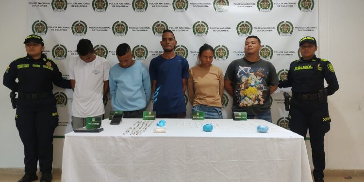 Golpe al microtráfico en Ponedera: Cinco capturados y estupefacientes incautados