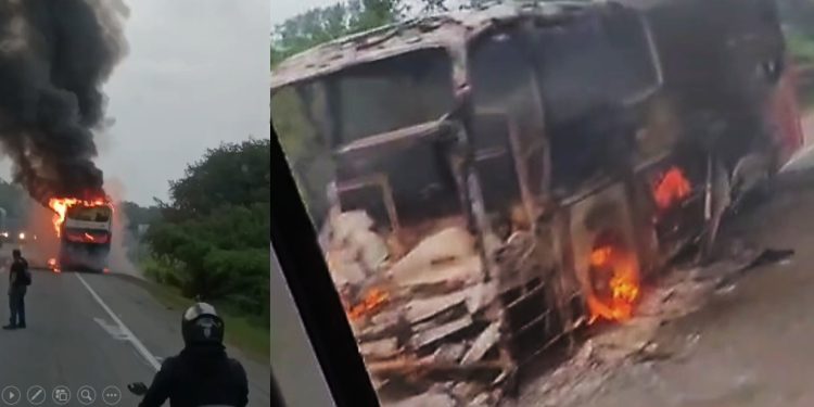 Bus de la empresa Super Star se incendia en la vía entre Barranquilla y Ciénaga