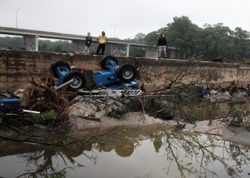 Inundaciones en Texas ya deja más de 50 muertos