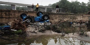 Inundaciones en Texas ya deja más de 50 muertos
