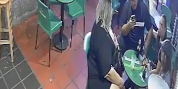 Hieren a comensal durante atraco en terraza de restaurante en Las Delicias