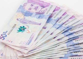 Indagación a funcionarios por establecer de la DIAN que habrían dejado prescribir deuda por más de $44 mil millones