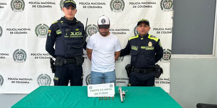 Capturado hombre por porte ilegal de arma de fuego en el corredor portuario de Barranquilla
