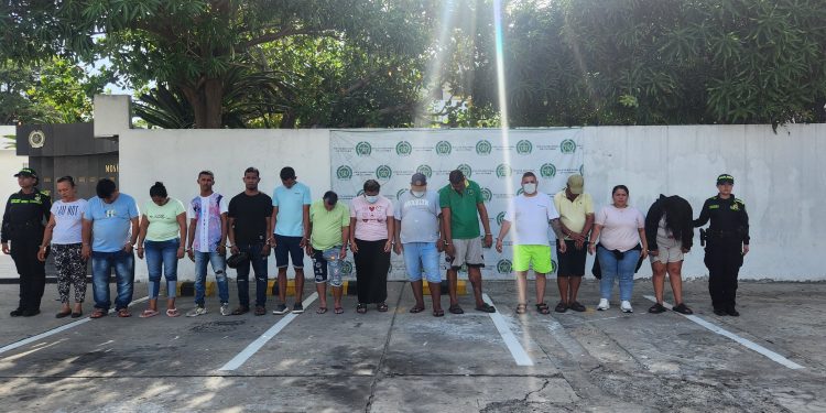 Desmantelan banda dedicada a la producción y distribución de licor adulterado en el Atlántico