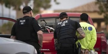 Fiscal de Florida invita a reportar a exparejas para deportarlas de EE. UU.