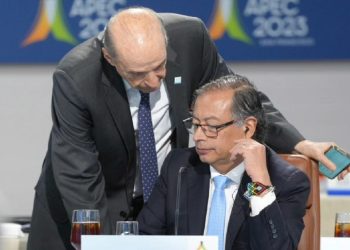 Fiscalía General abrió indagación previa contra excanciller Álvaro Leyva por supuesto plan para sacar a Petro del poder