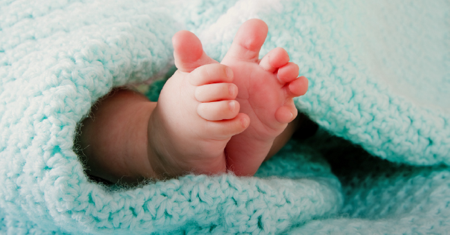 Bebé de 9 meses, en estado crítico tras presunto abuso con cocaína y quemaduras con agua caliente en Chile