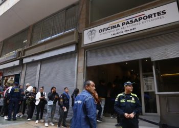 Procuraduría alerta riesgo de desabastecimiento de pasaportes y cuestiona convenio con imprenta nacional