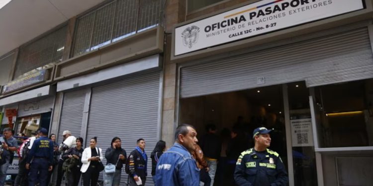 Procuraduría alerta riesgo de desabastecimiento de pasaportes y cuestiona convenio con imprenta nacional