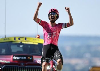 Ben Healy cumple su sueño y conquista su primera etapa 