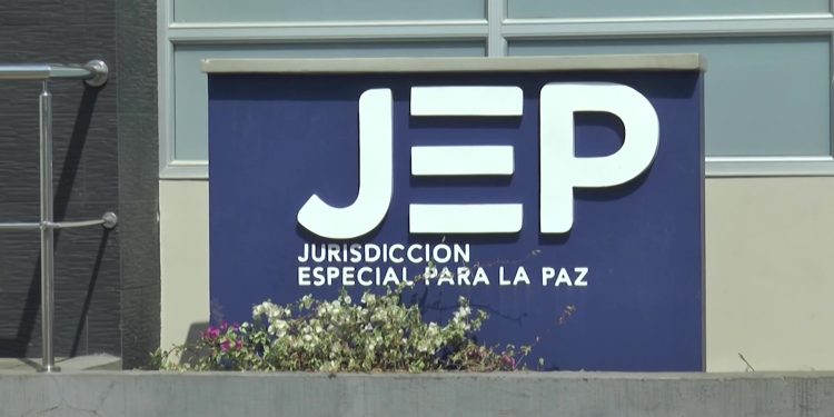 Víctimas de las Farc denuncian nuevos incumplimientos y exigen expulsión del exsecretariado de la JEP