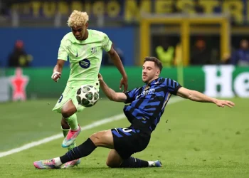 UEFA sanciona a Flick, Lewandowski y Lamine Yamal