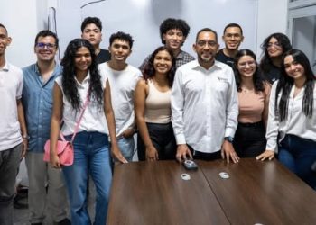 13 estudiantes de Uniatlántico viajan becados al exterior por excelencia académica