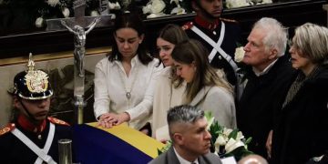 Colombia despide a Miguel Uribe Turbay: dolor familiar, duelo nacional y un país marcado por la violencia política