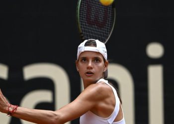 Emiliana Arango cae ante el poderío de Iga Swiatek en el US Open