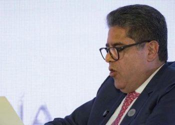 Contraloría alerta posible suspensión del PAE: más de 3,5 millones de estudiantes en riesgo