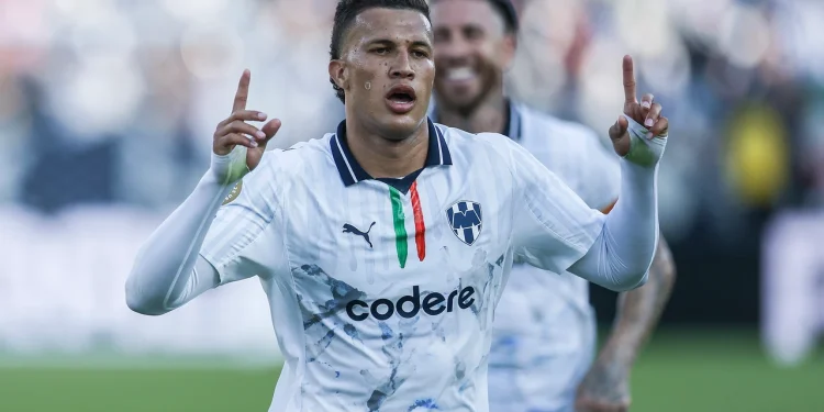 Nelson Deossa da el salto a Europa: firmó con el Real Betis hasta 2030 tras brillar en el Mundial de Clubes