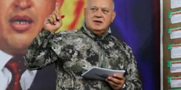 Diosdado Cabello lanza advertencia a EE. UU. en tono militar: “Nos preparamos para lo peor”