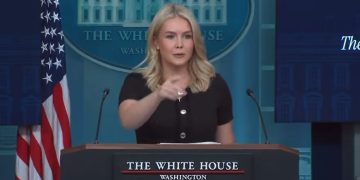 ¿Y ahora? Casa Blanca no descarta “acciones más contundentes” en Venezuela y Maduro pide ayuda a la ONU
