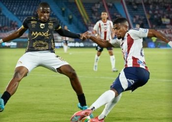 ¡Junior arrasó en Barranquilla! El Tiburón goleó 4-0 a Llaneros y sigue firme en la cima