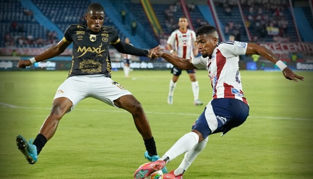 ¡Junior arrasó en Barranquilla! El Tiburón goleó 4-0 a Llaneros y sigue firme en la cima