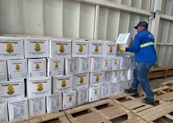 UNGRD envía más de 3 mil kits de ayuda humanitaria a damnificados por ola invernal en Santa Marta