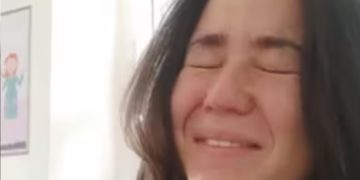 Joven con endometriosis a quien le negaron la eutanasia busca apoyo médico en el extranjero