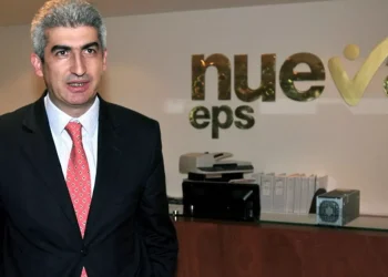 Procuraduría formula pliego de cargos a exdirectivo de Nueva EPS por presunto mal manejo de recursos de la UPC