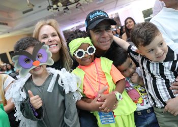 Alcalde Alejandro Char, reconocido con el premio Gobernantes Comprometidos con la Niñez y la Adolescencia 2025